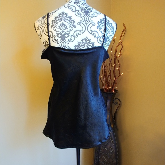 Satin tank - Picture 3 of 4